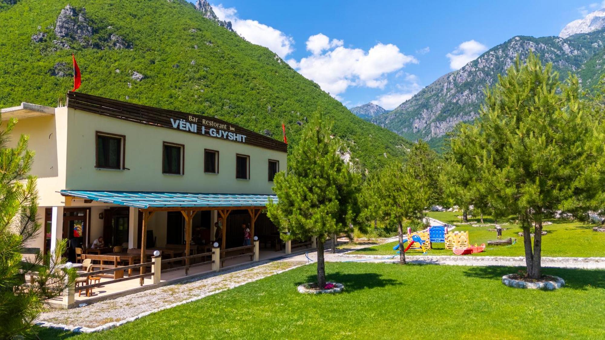 Veni I Gjyshit Hotel Nderlysaj